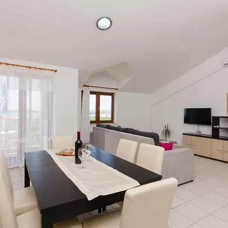 Apartamento Lea Tribalj